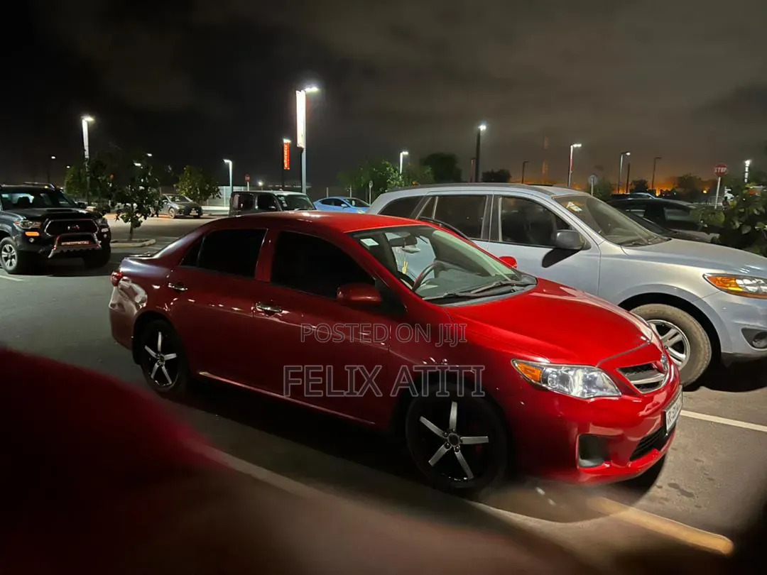 Toyota Corolla LE 4dr Sedan (1.8L 4cyl 4A) 2013 Red