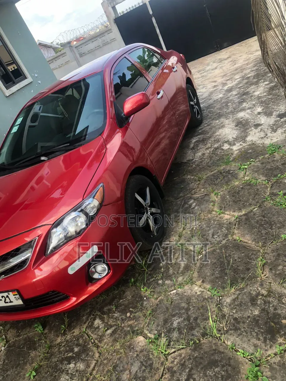 Toyota Corolla LE 4dr Sedan (1.8L 4cyl 4A) 2013 Red