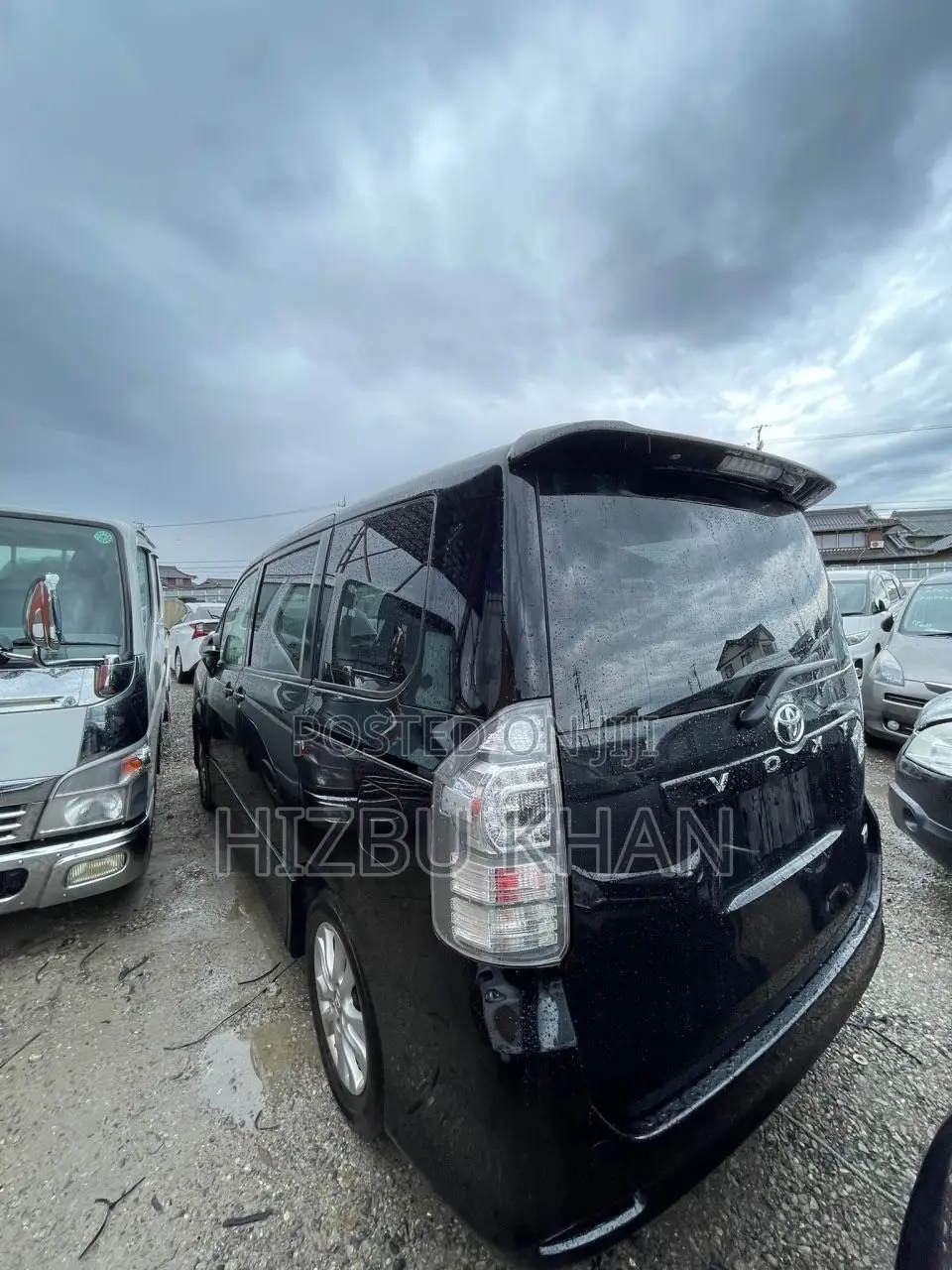 Toyota Voxy ZS 2WD 7-Seater 2011 Black