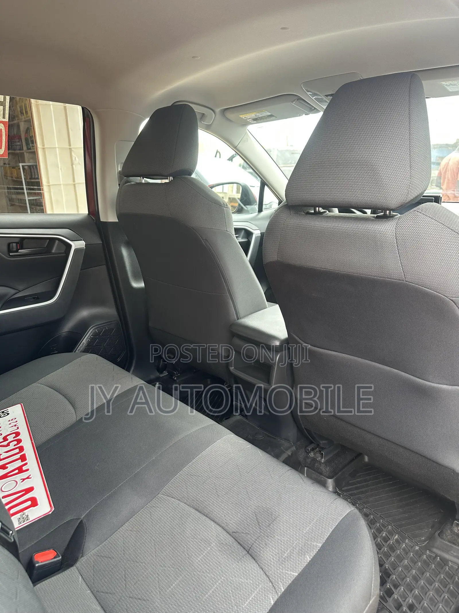 Toyota RAV4 LE AWD 2020 Red
