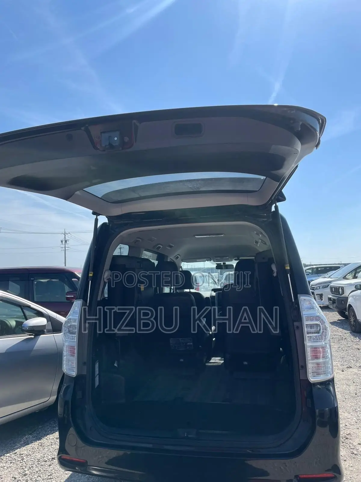 Toyota Voxy ZS 2WD 7-Seater 2013 Black
