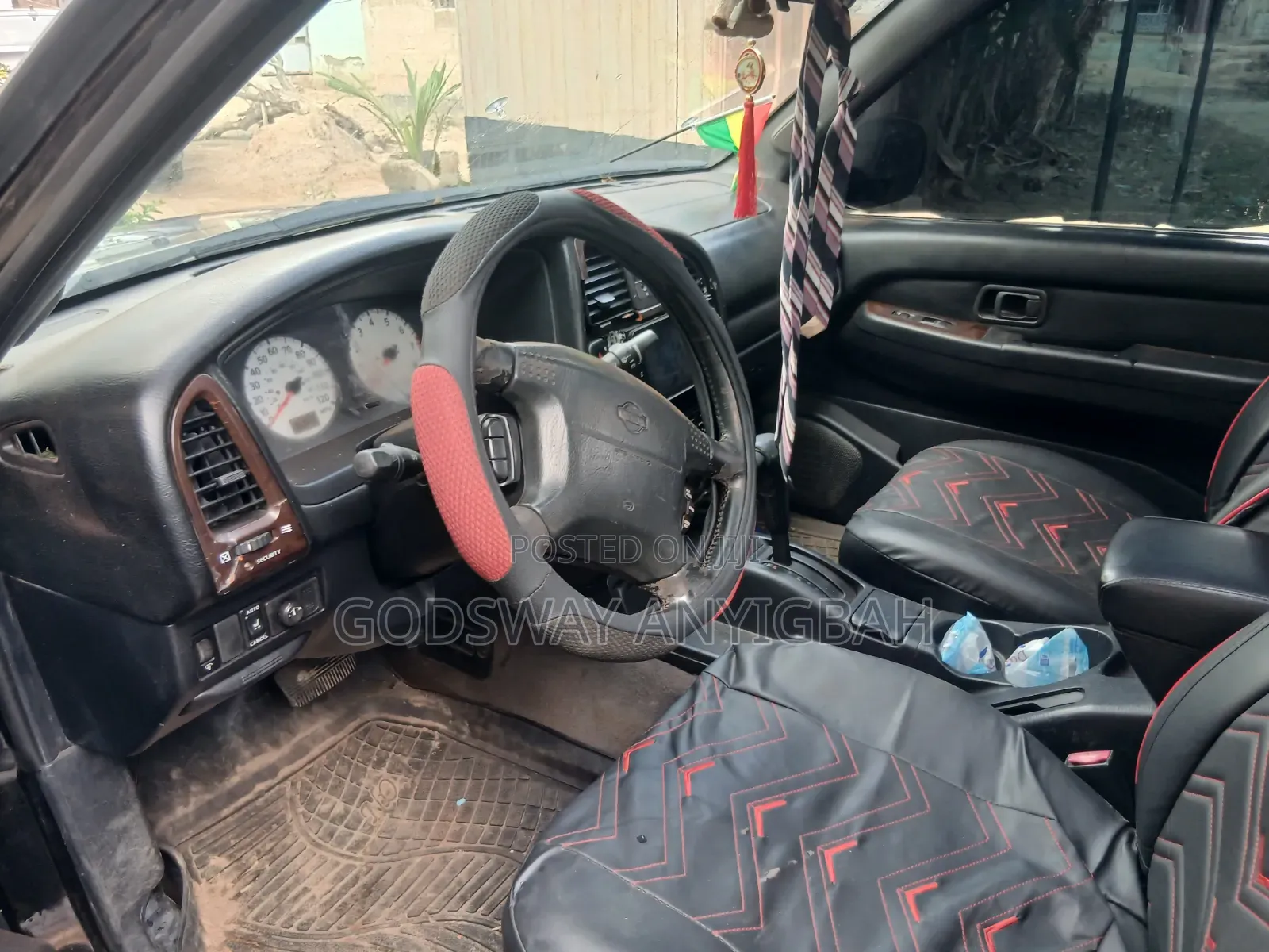 Nissan Pathfinder LE RWD SUV (3.5L 6cyl 4A) 2002 Black