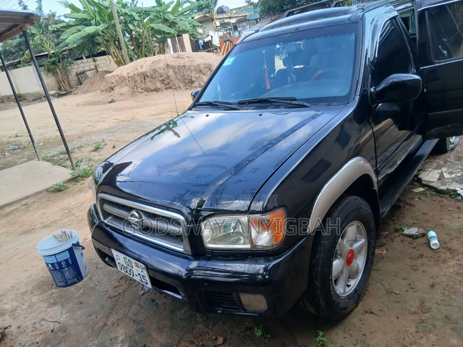Nissan Pathfinder LE RWD SUV (3.5L 6cyl 4A) 2002 Black