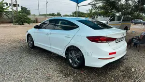 Hyundai Elantra 2017 White