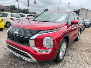Mitsubishi Outlander SE Special Edition 2023 Red
