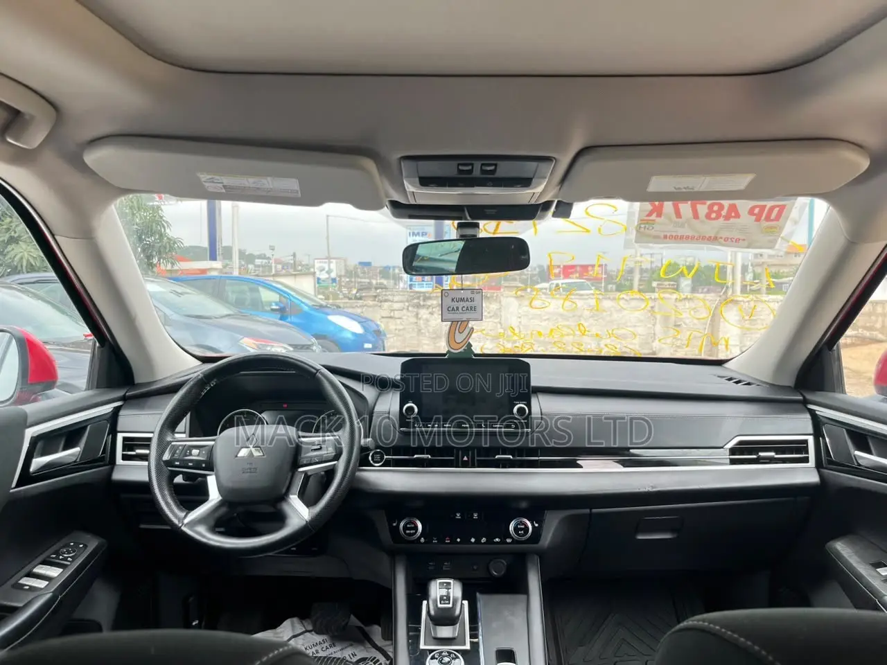 Mitsubishi Outlander SE Special Edition 2023 Red