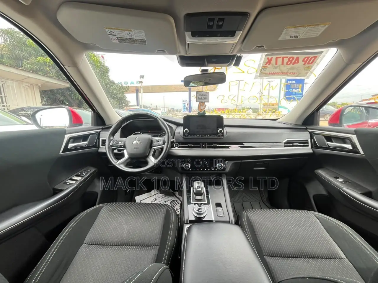 Mitsubishi Outlander SE Special Edition 2023 Red