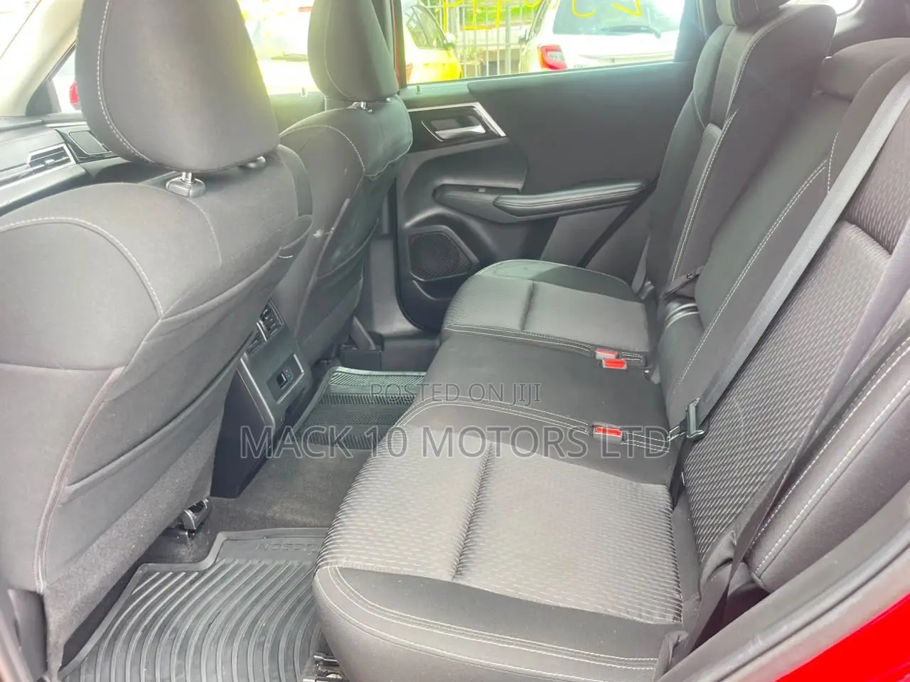 Mitsubishi Outlander SE Special Edition 2023 Red
