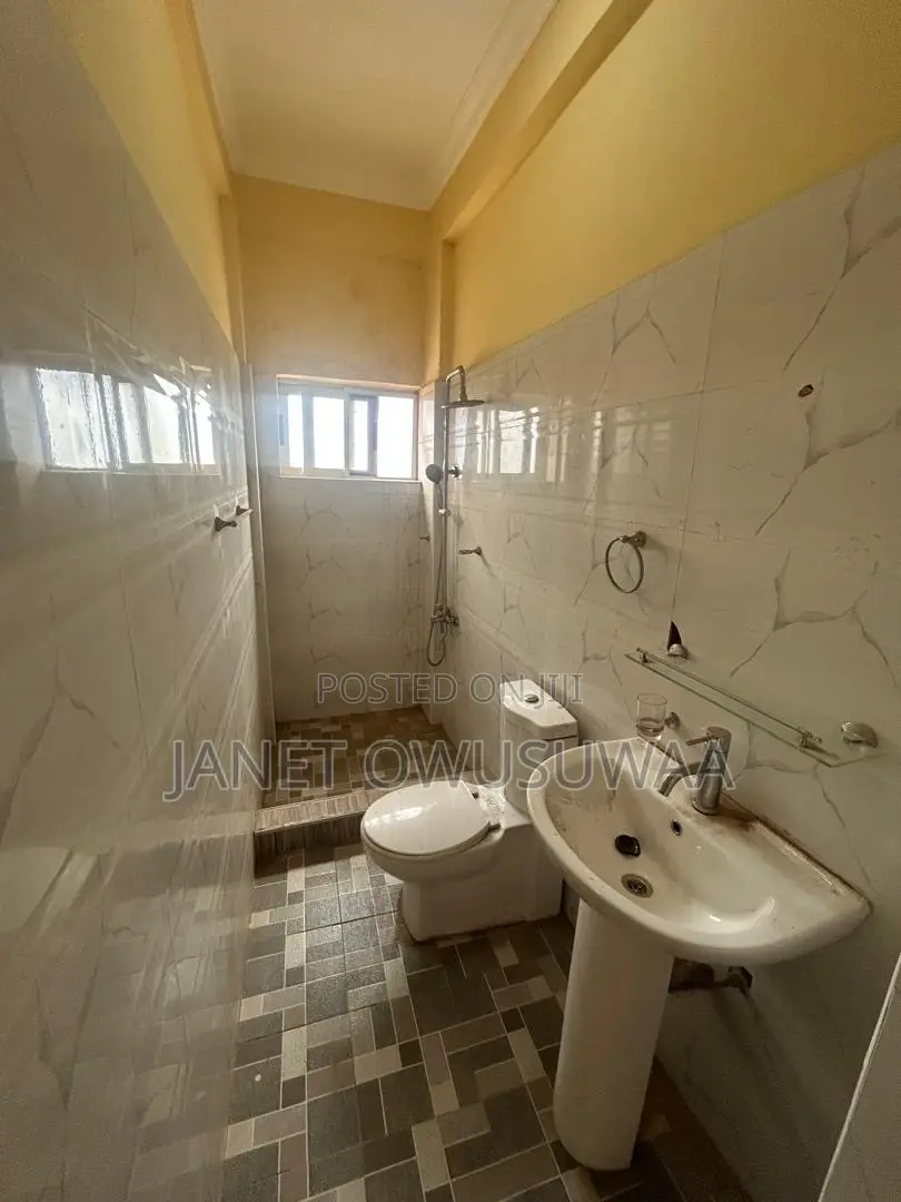 2bdrm Apartment in Kwabenya for rent