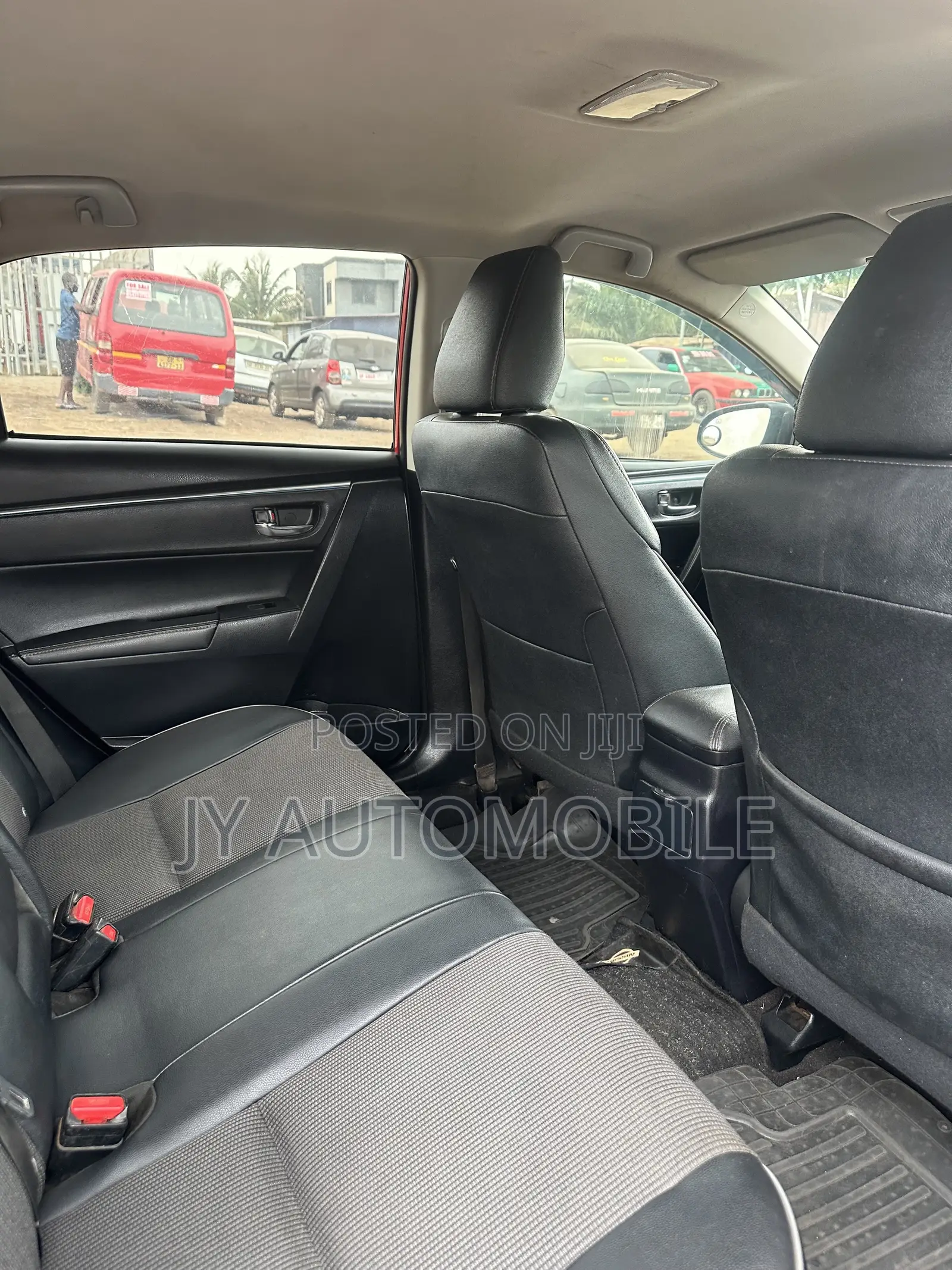 Toyota Corolla 2015 Red