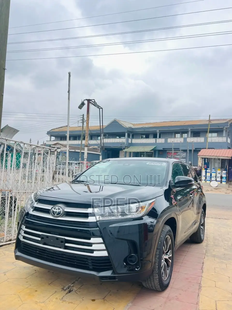 Toyota Highlander LE 2019 Black
