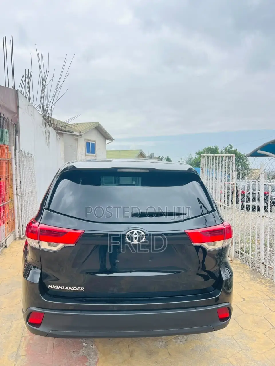 Toyota Highlander LE 2019 Black