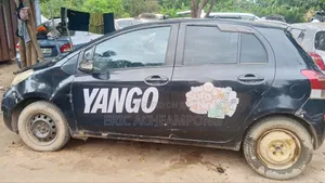 Toyota Vitz 2010 Black