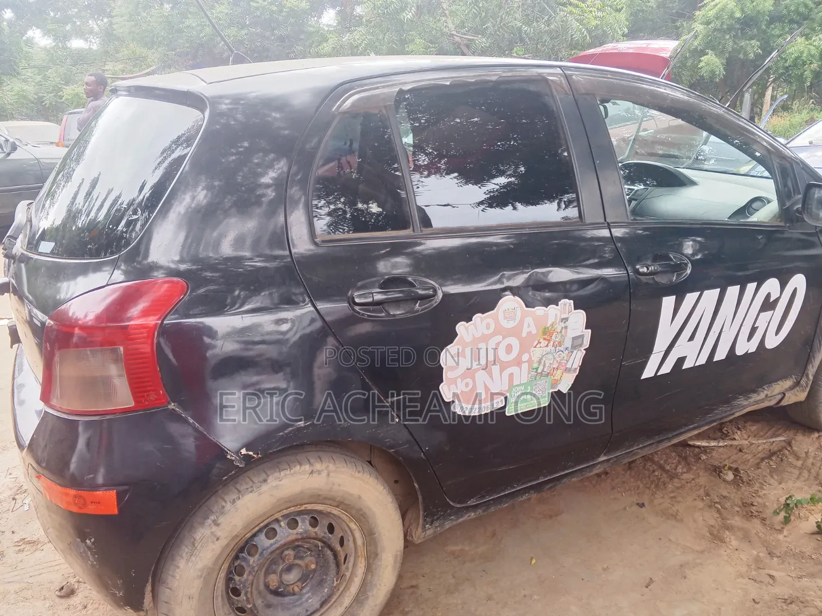 Toyota Vitz 2010 Black