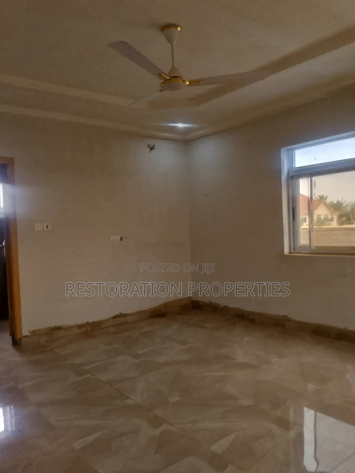 3bdrm Apartment in Lake Side for rent