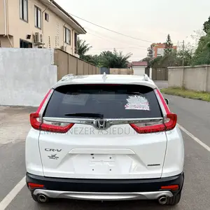 Honda CR-V Touring AWD 2018 White