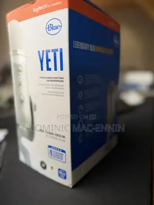 Logitech Blue Yeti USB Studio Microphone Creator Bundle