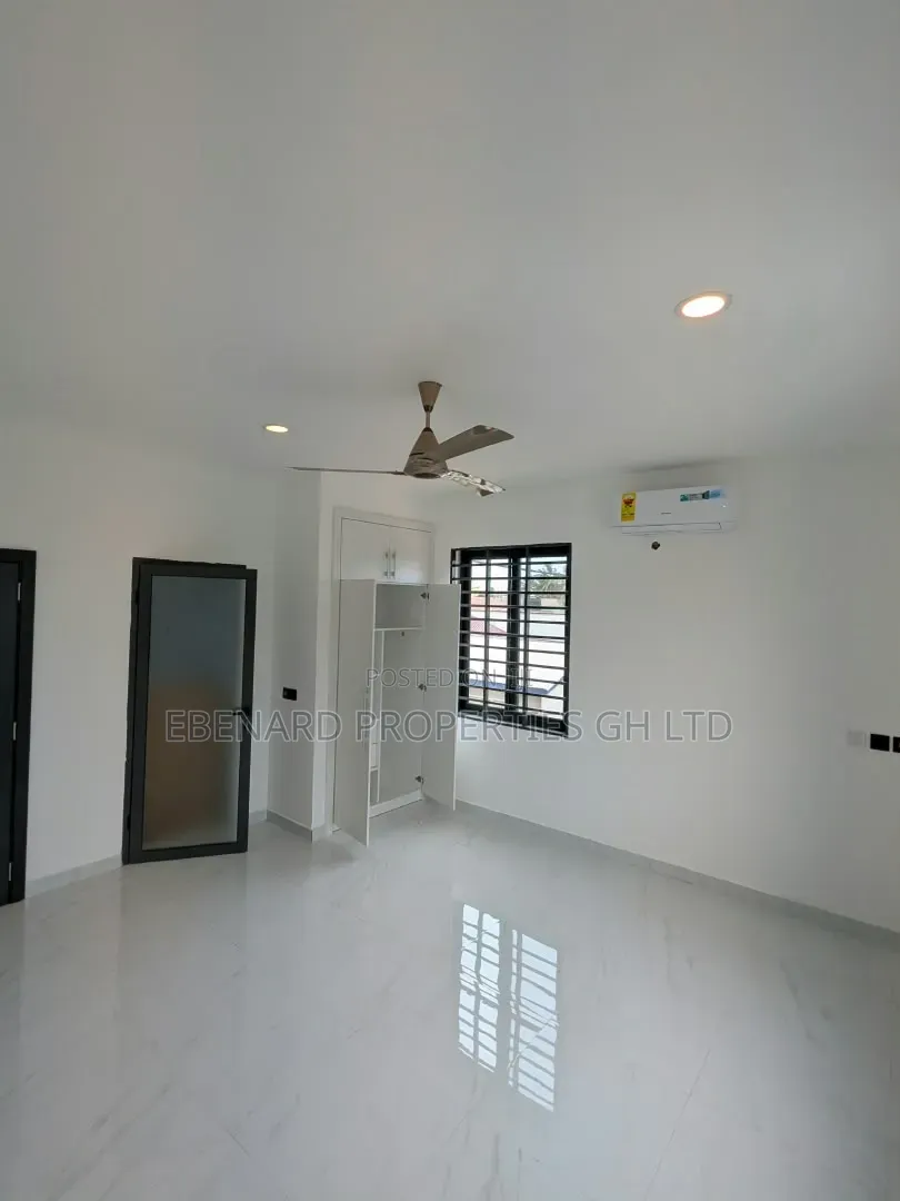 3bdrm Duplex in Ebenard Properties, Lashibi for rent