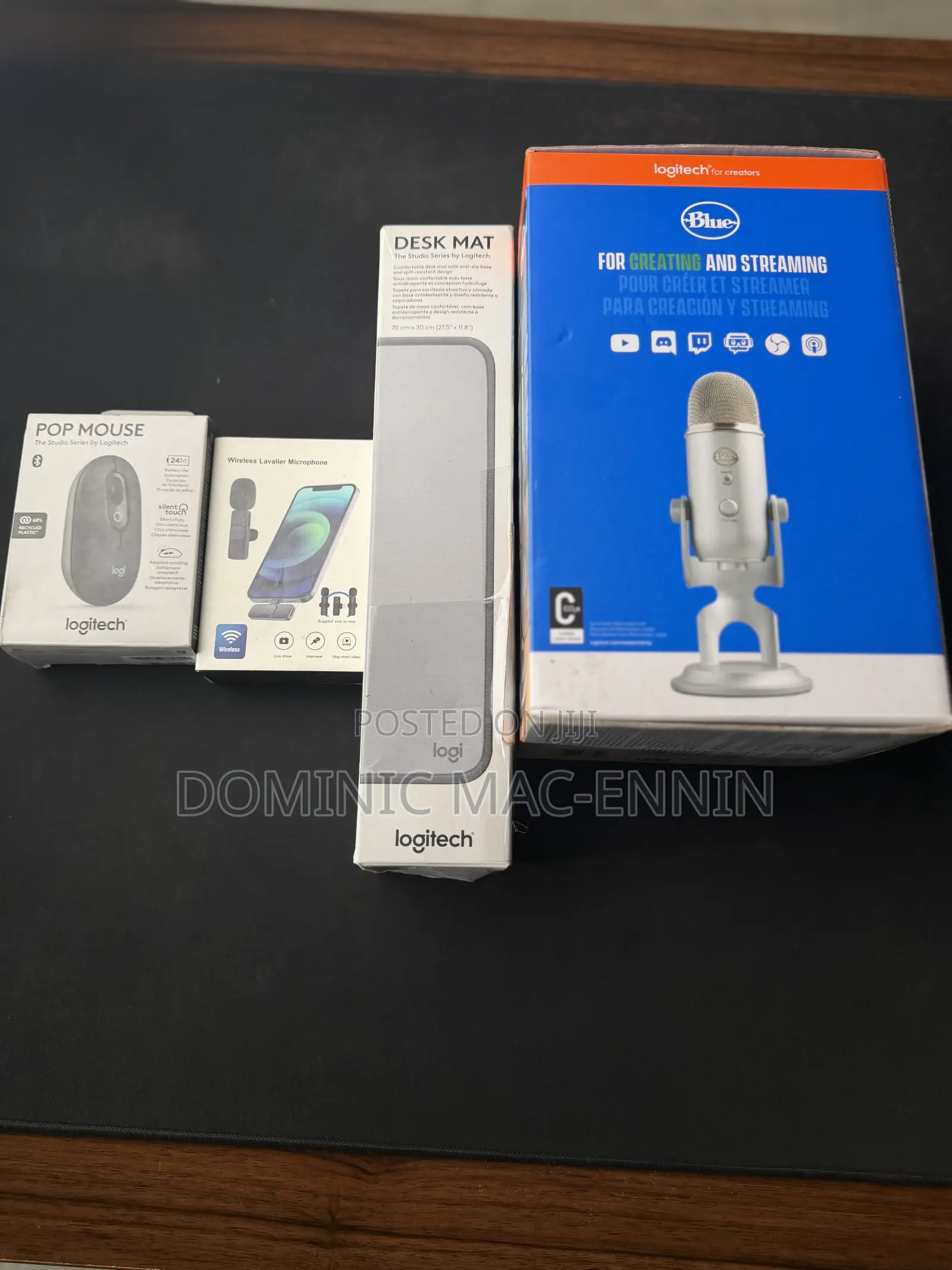 Logitech Blue Yeti USB Studio Microphone Creator Bundle