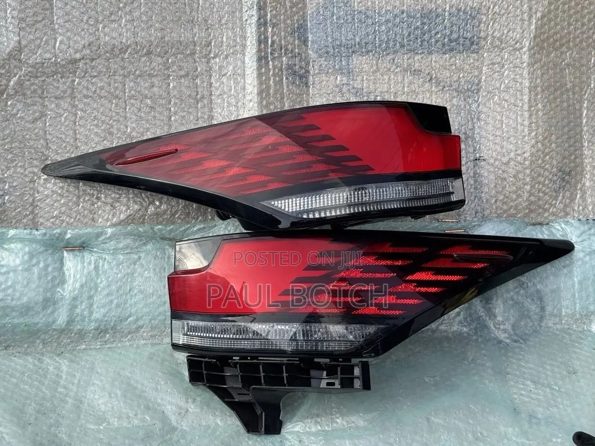 2023,2024,2025 Lexus RX350 Taillights.
