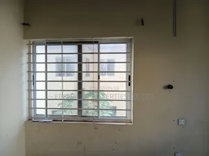4bdrm House in Ebenard Properties, Baatsona Total for rent