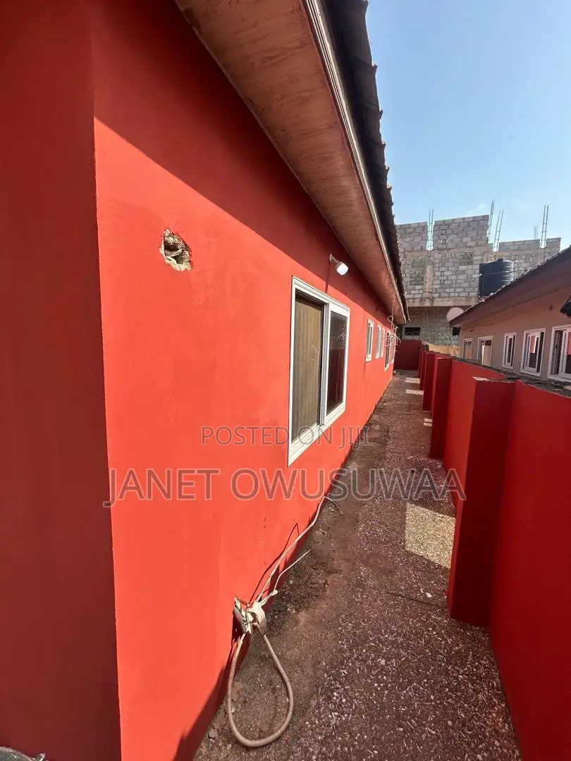 3bdrm House in Abokobi for rent