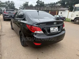 Hyundai Accent 2015 Black
