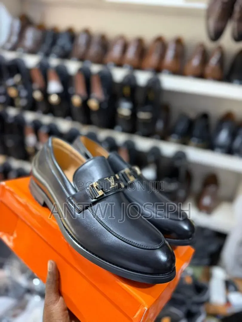 Einstein Collections, Original Black Stars Wears