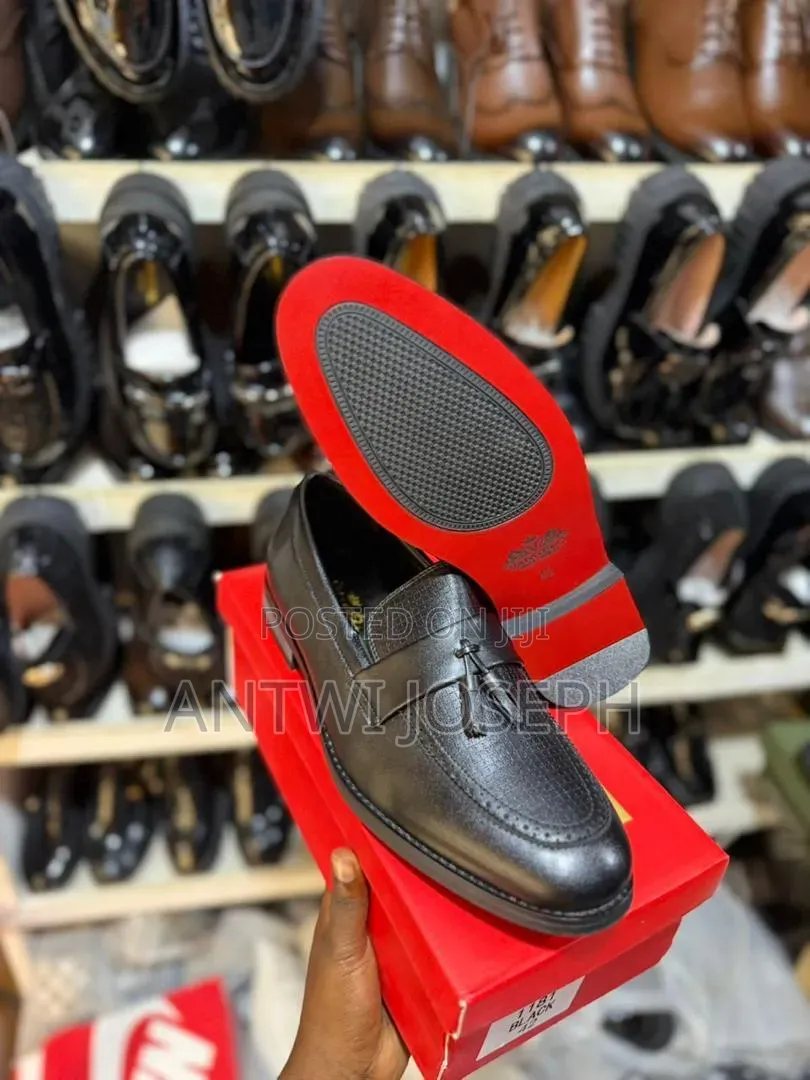Einstein Collections, Original Black Stars Wears