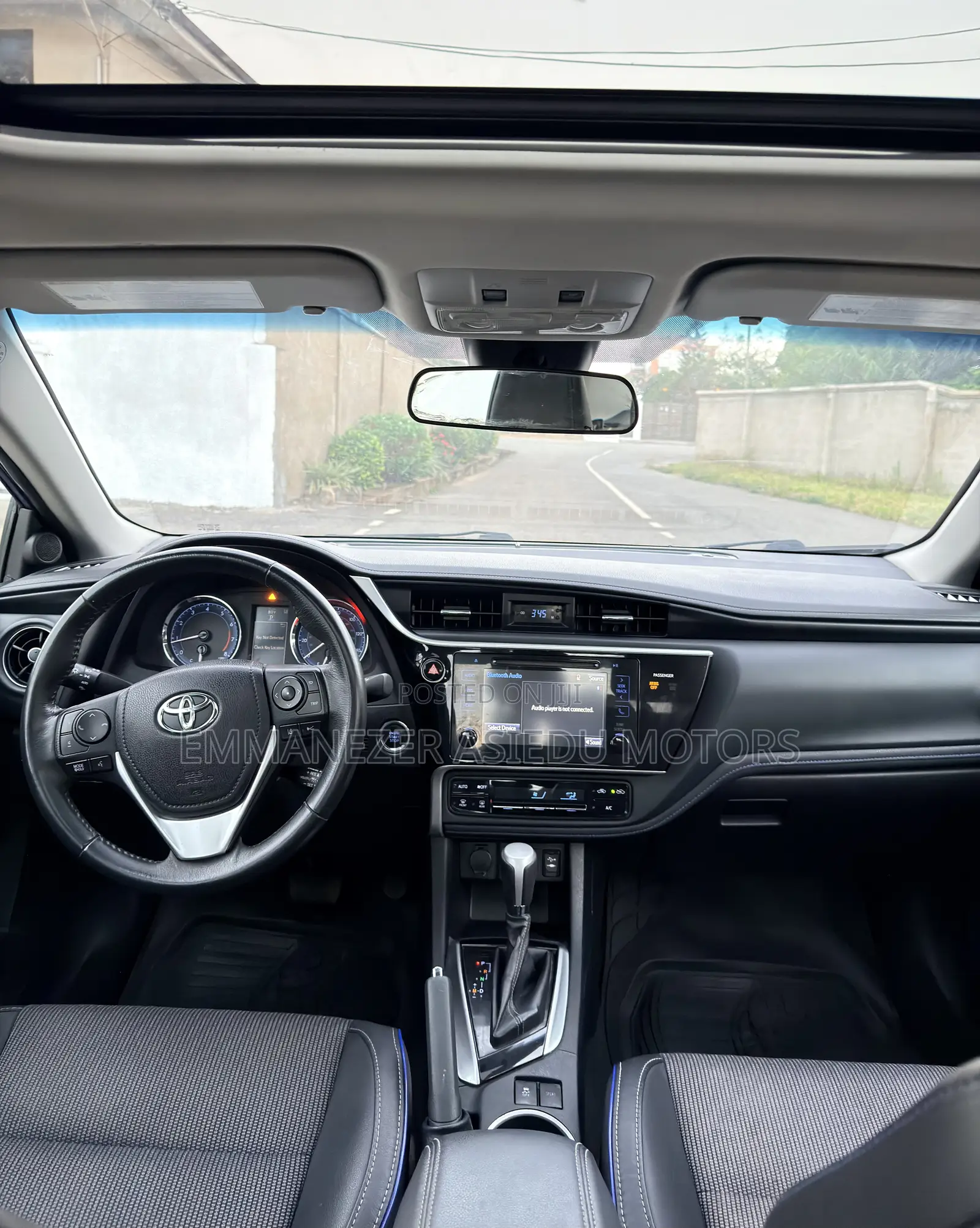 Toyota Corolla SE (1.8L 4cyl 2A) 2018 Blue
