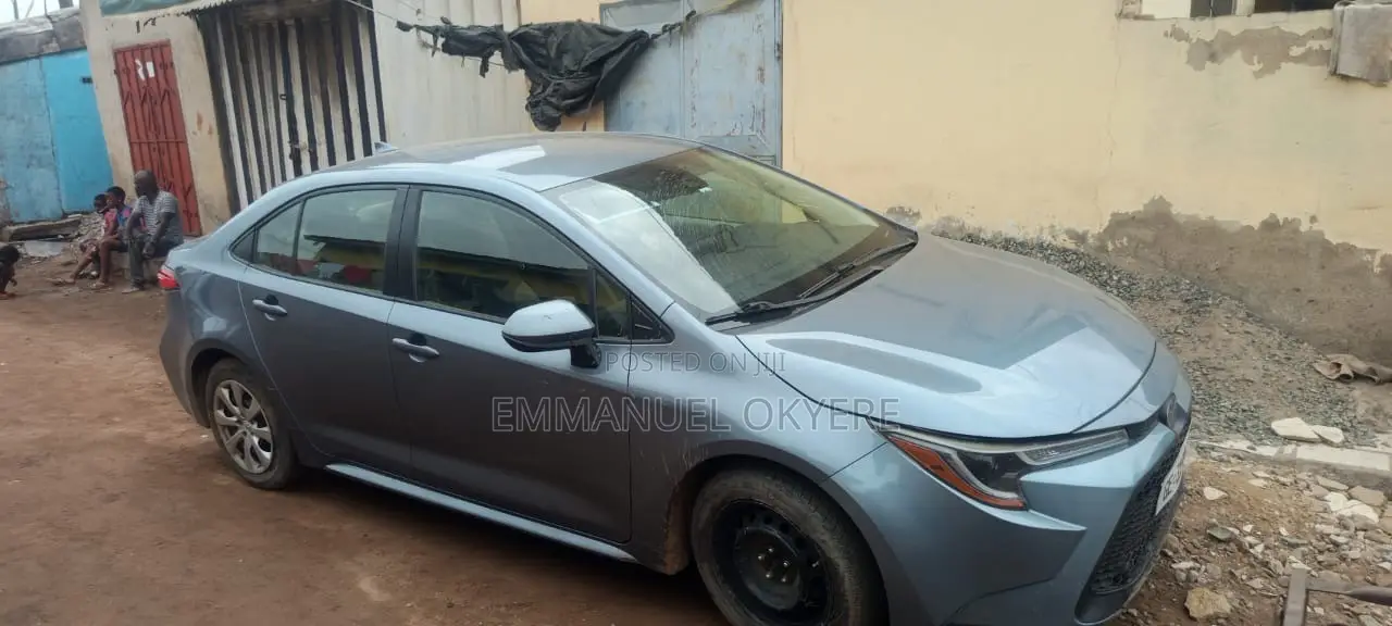 Corolla Gray 5 Seater for Rent in Madina Self Drive & With Driver