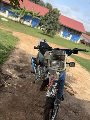 New Royal RY125 2026 Blue