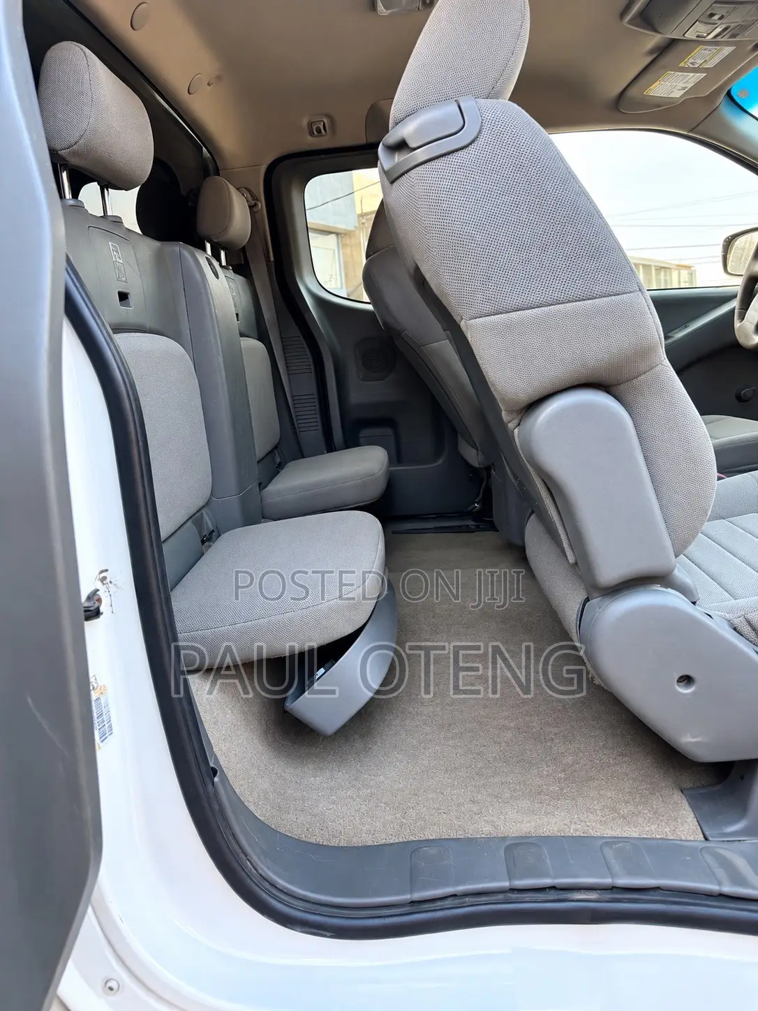 Nissan Frontier 2014 White
