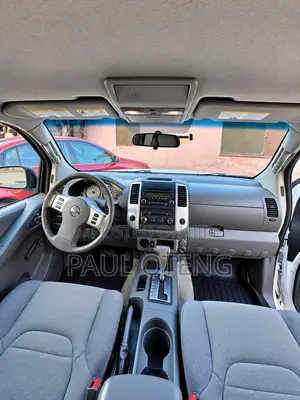Nissan Frontier 2014 White