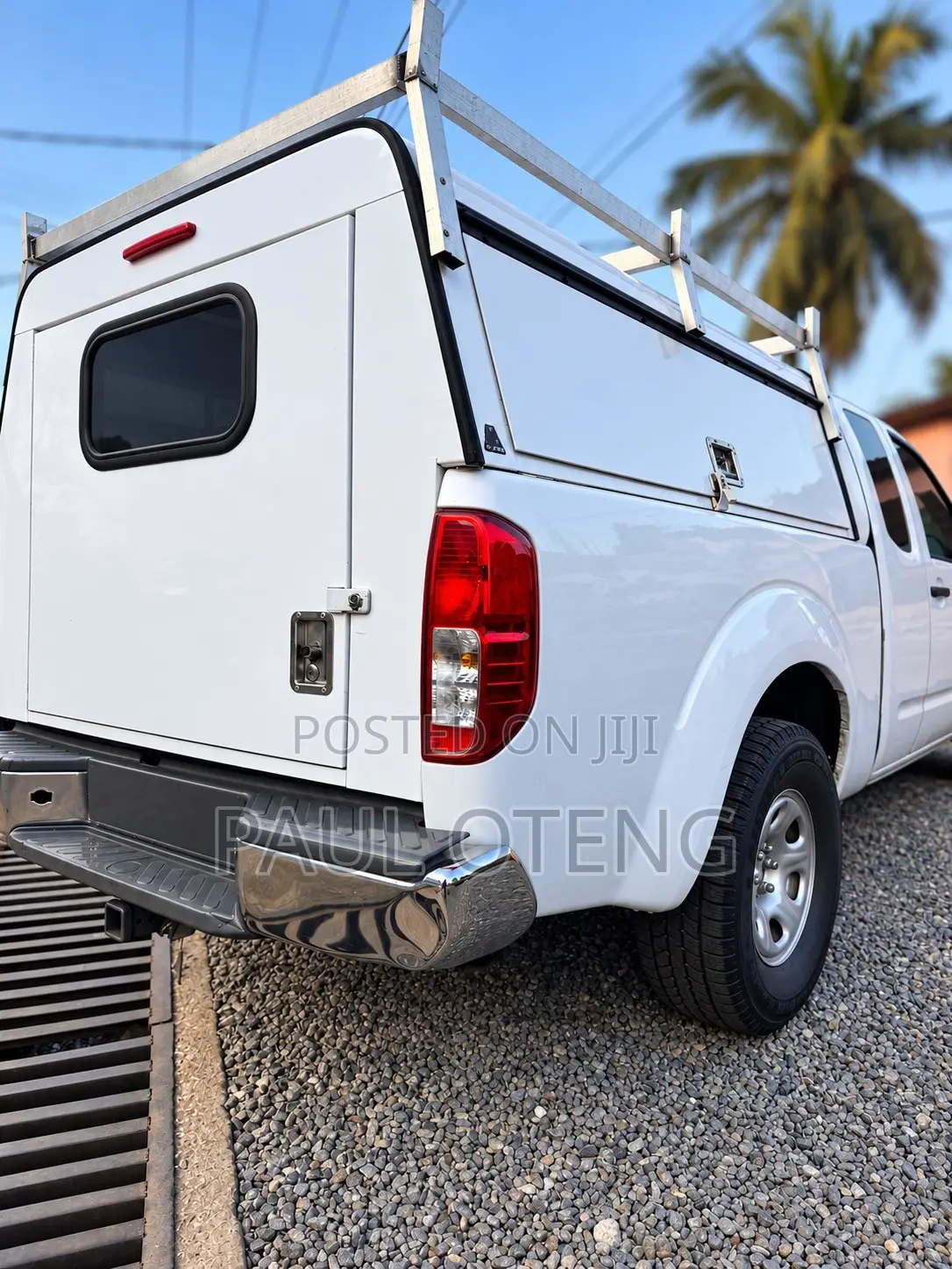 Nissan Frontier 2014 White