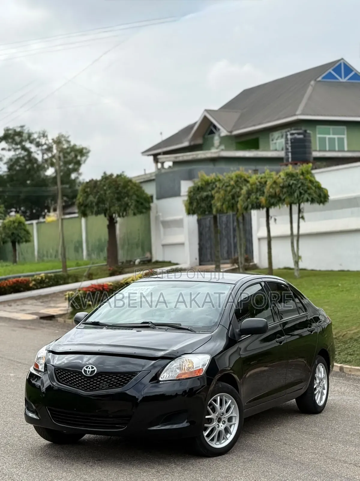 Toyota Yaris 2012 Black