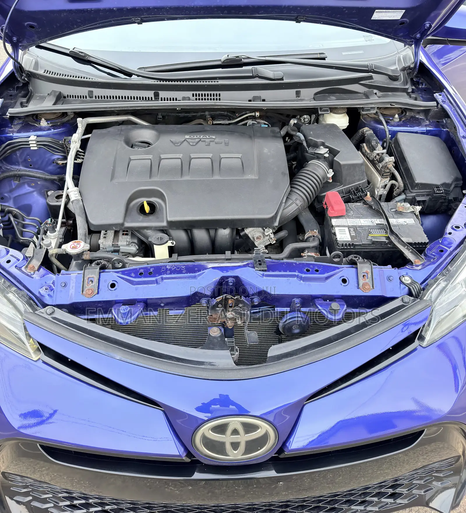 Toyota Corolla SE (1.8L 4cyl 2A) 2018 Blue
