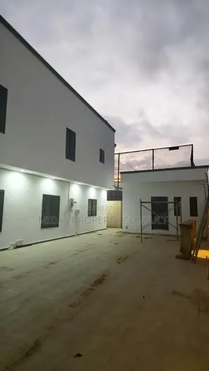 4bdrm House in Acp, Kwabenya for sale