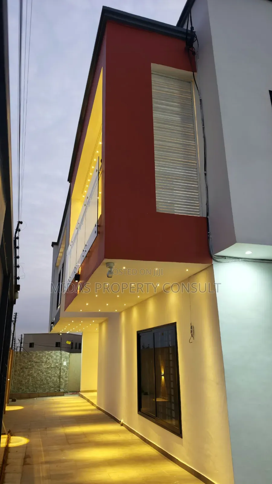 4bdrm House in Acp, Kwabenya for sale