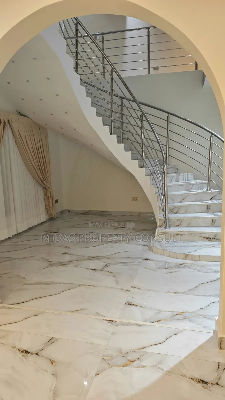 4bdrm House in Acp, Kwabenya for sale