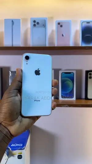 Apple iPhone XR 64 GB White
