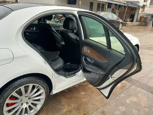 Mercedes-Benz E300 2018 White