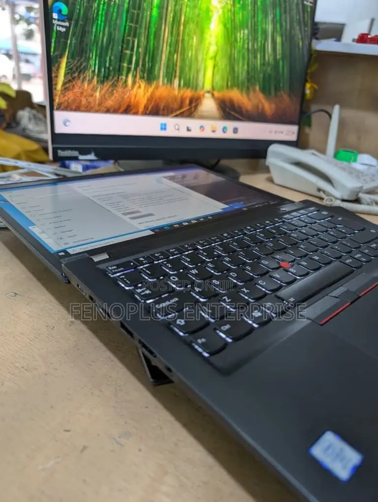 Laptop Lenovo ThinkPad T490s 16GB Intel Core i5 SSD 256GB