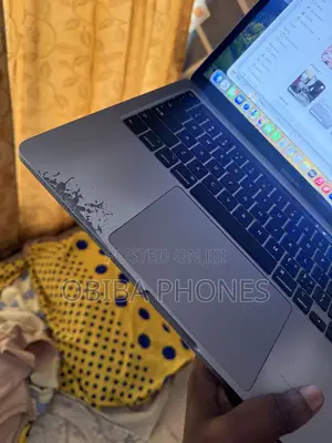 Laptop Apple MacBook Pro 2020 16GB Intel Core i5 SSD 512GB