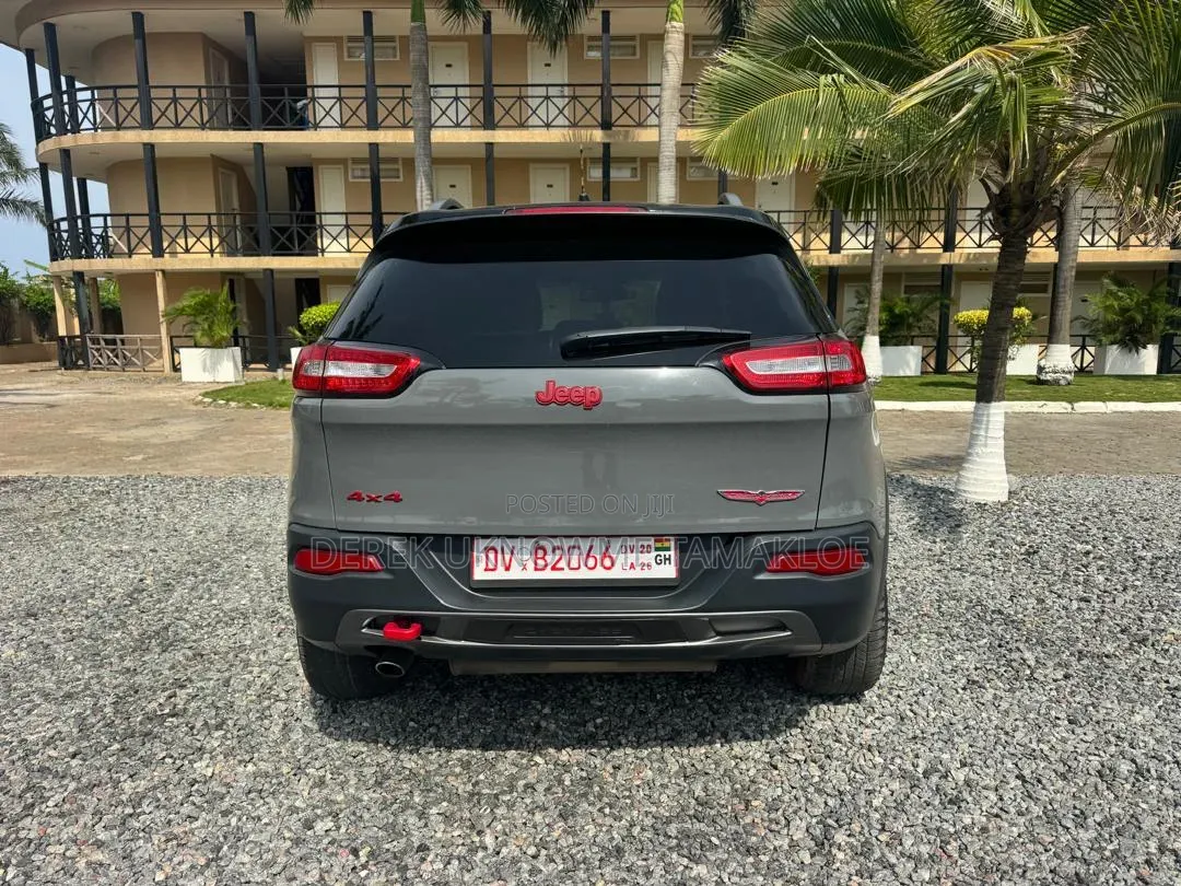 Jeep Grand Cherokee 2019 Gray