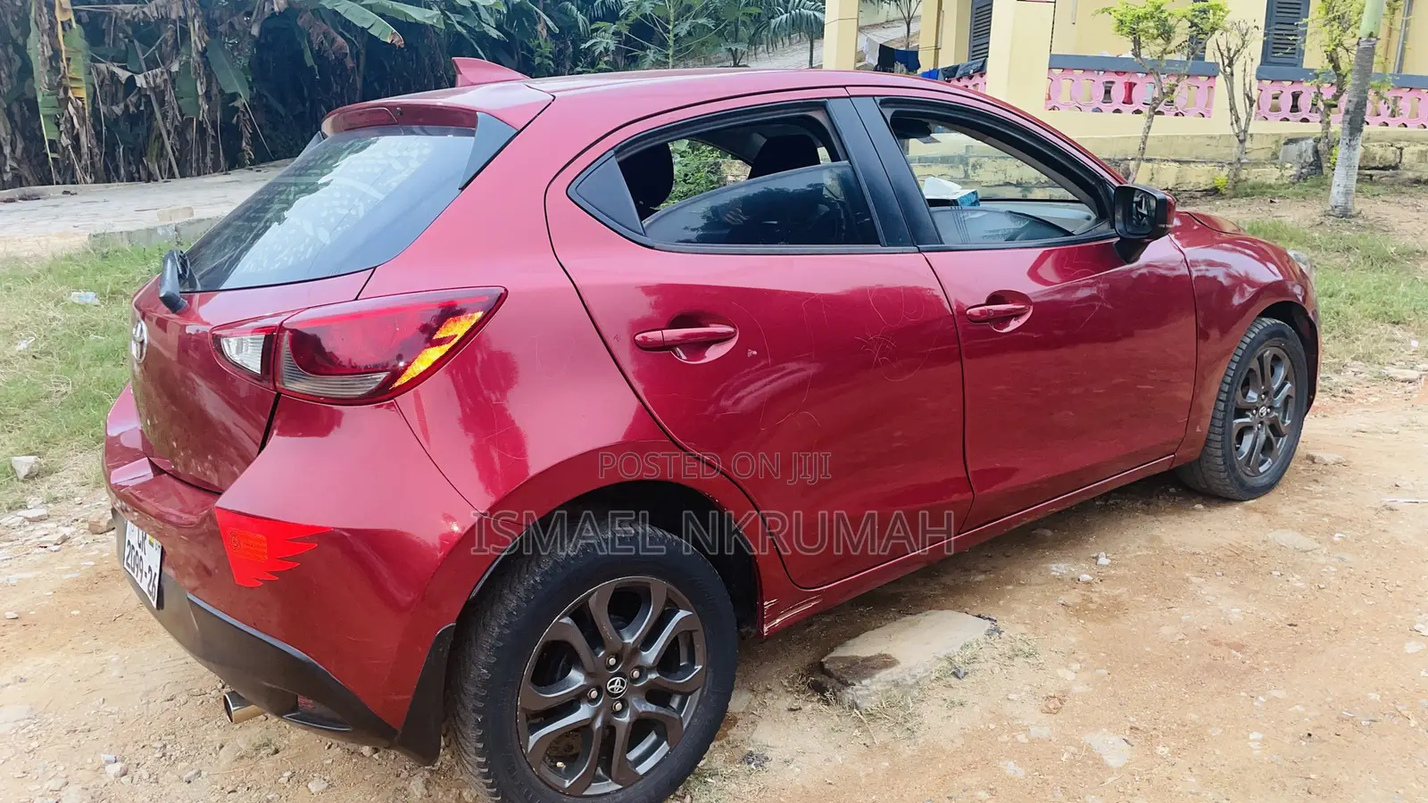 Toyota Yaris 1.5 Sedan L 2020 Red