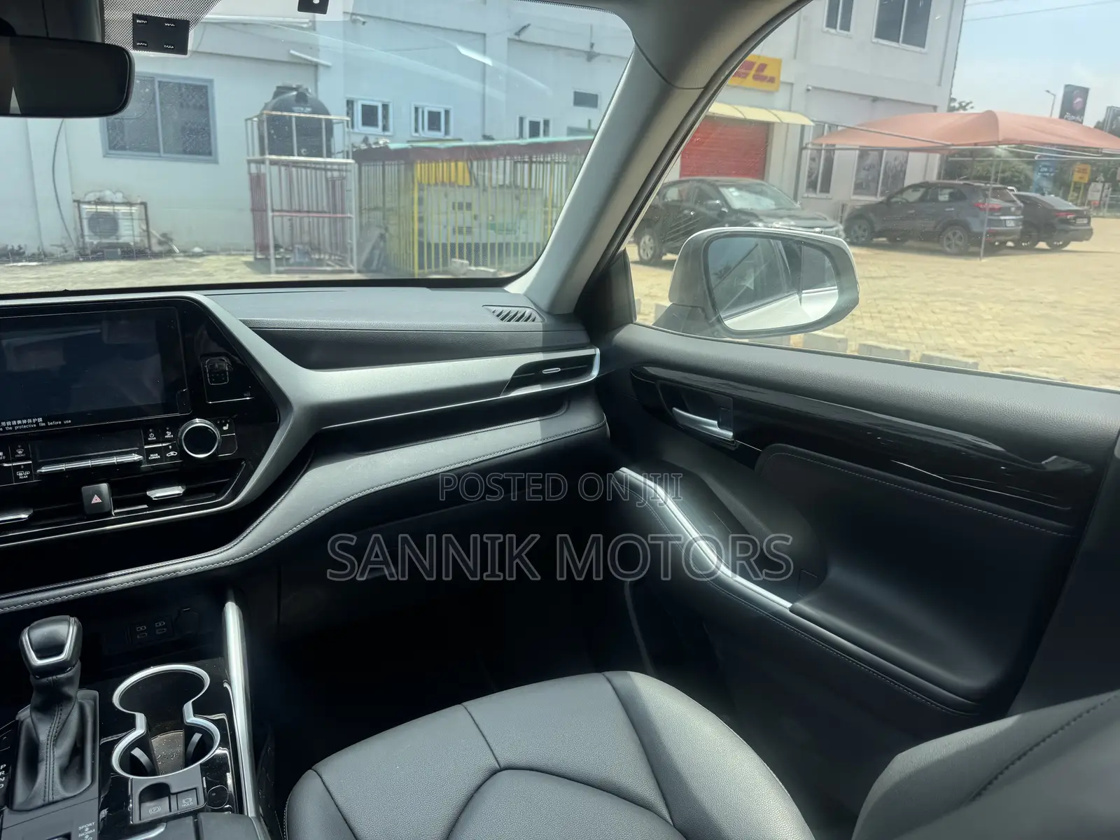 Toyota Highlander Platinum AWD 2024 White