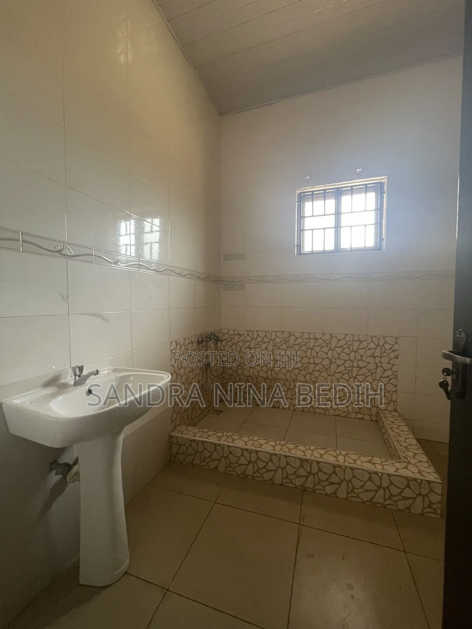 3bdrm House in East Legon Hills for rent