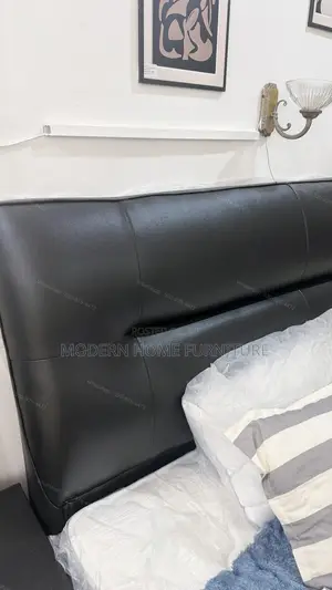Luxury Black PU Leather Bed | 1.5m | Imported