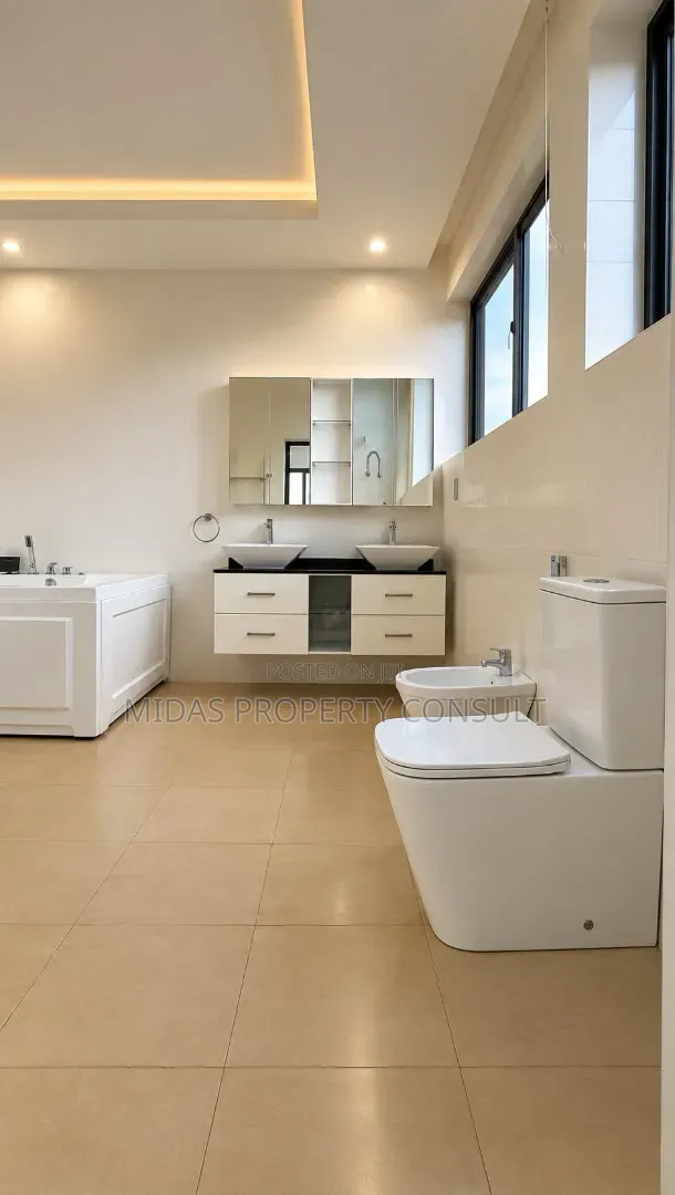 5bdrm House in Roman Ridge, Police Station for sale